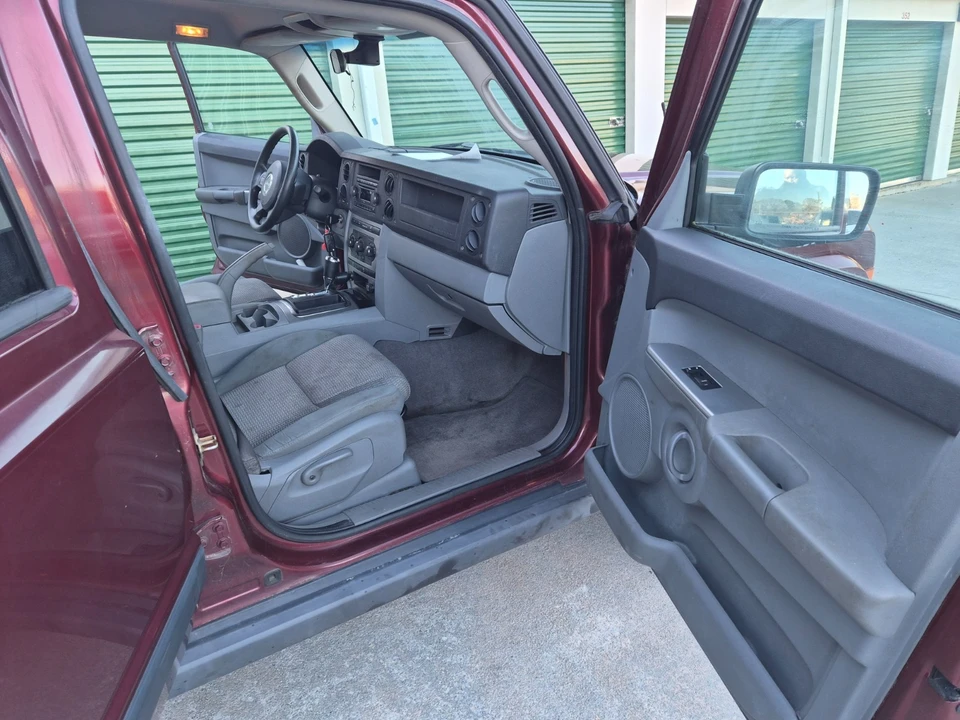 2007 Jeep Commander - Image 13 of 20