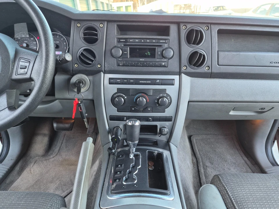2007 Jeep Commander - Image 16 of 20