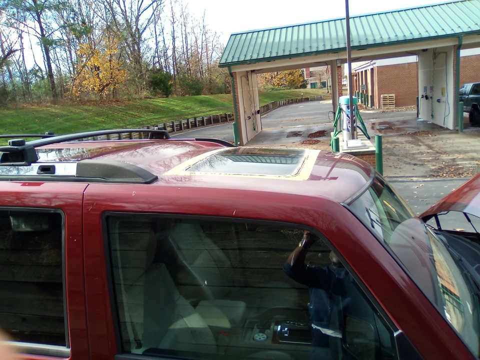 2007 Jeep Commander - Image 3 of 17