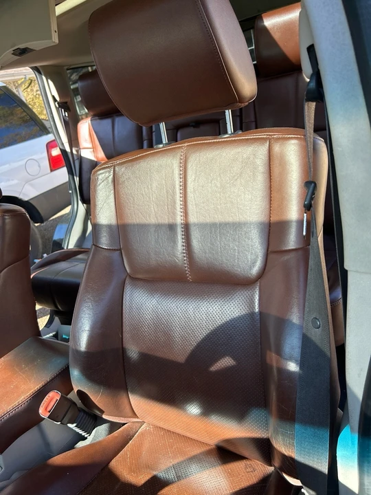 2007 Jeep Commander - Image 13 of 16