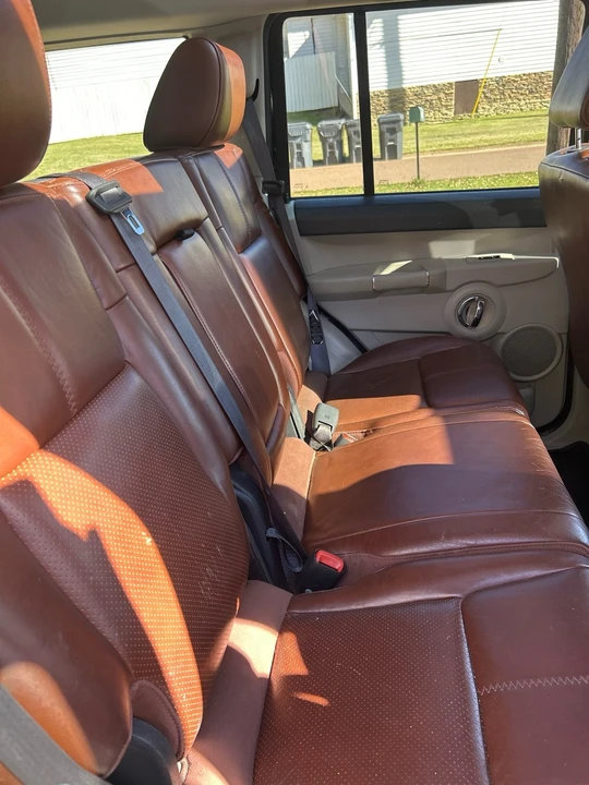 2007 Jeep Commander - Image 10 of 16
