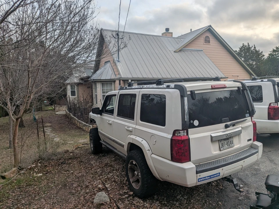 2007 Jeep Commander - Image 4 of 6