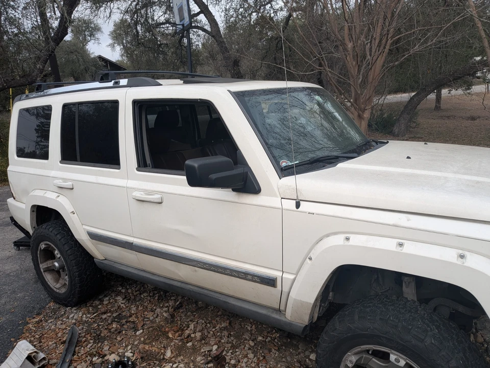 2007 Jeep Commander - Image 3 of 6