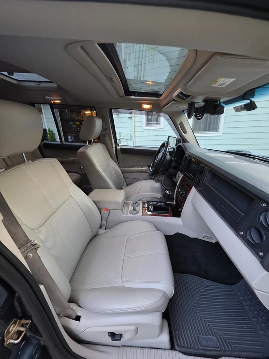 2007 Jeep Commander - Image 19 of 21