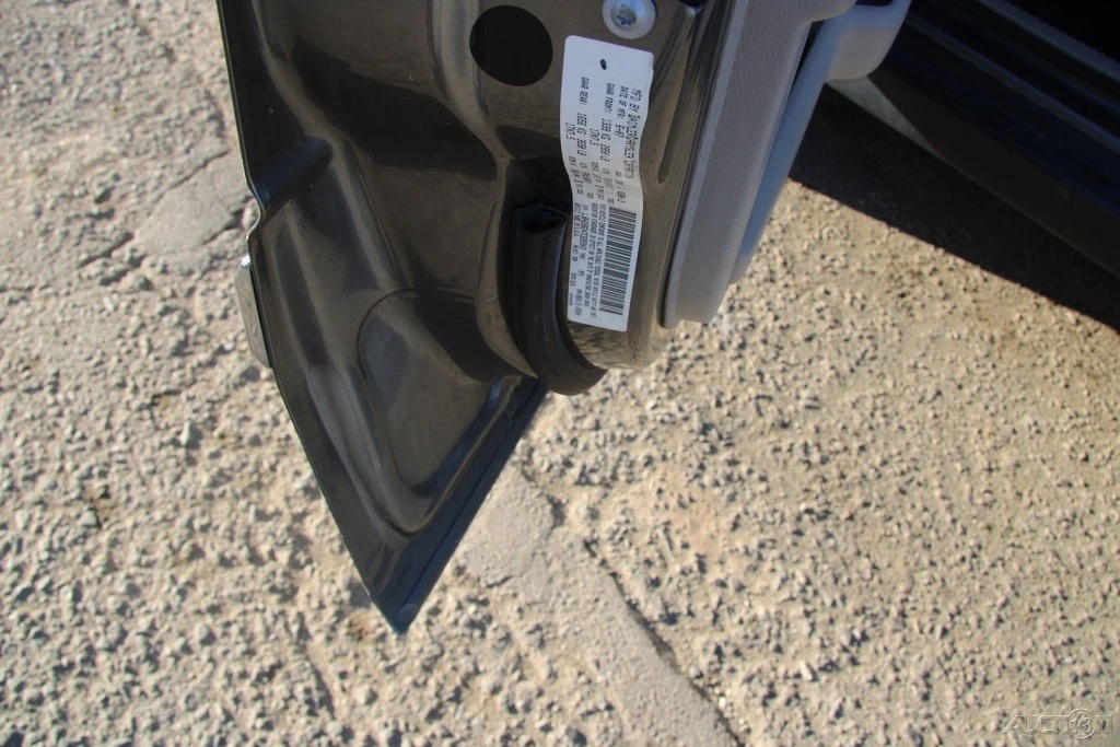 2007 Jeep Commander - Image 13 of 21