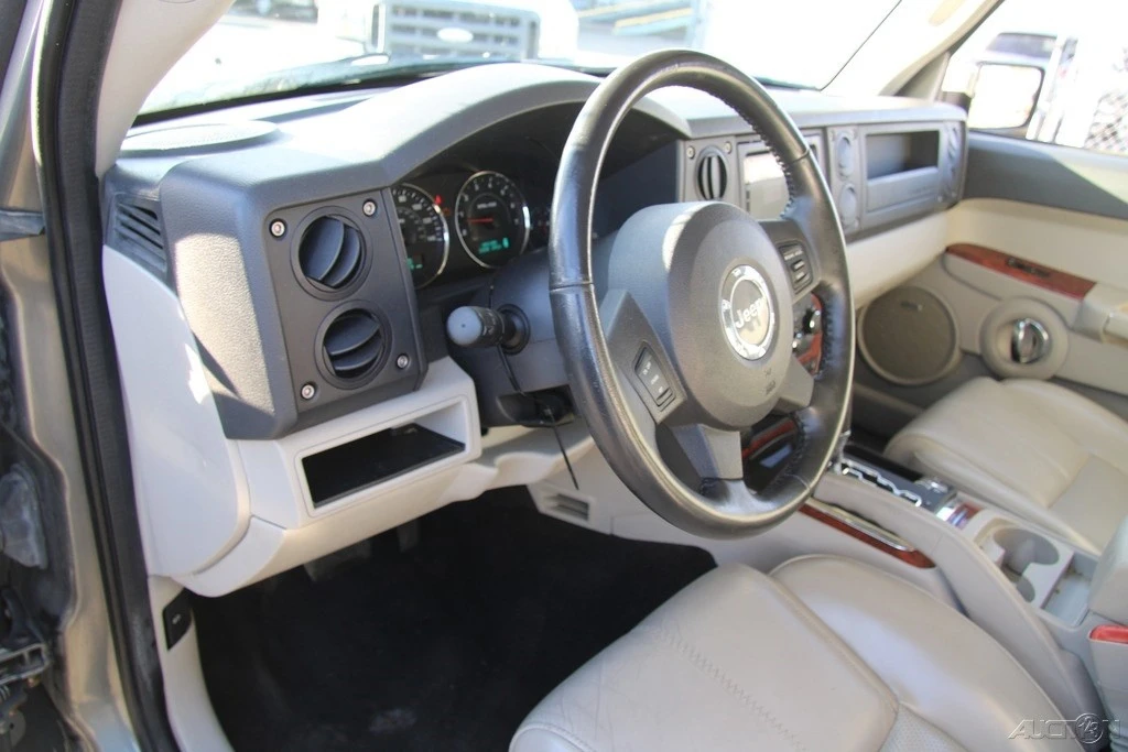 2007 Jeep Commander - Image 16 of 21