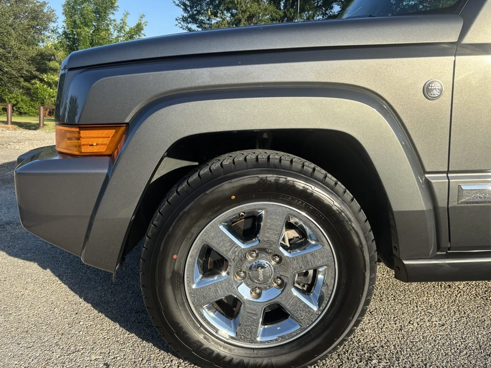2007 Jeep Commander - Image 9 of 31