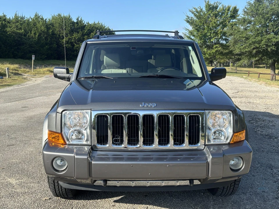 2007 Jeep Commander - Image 2 of 31