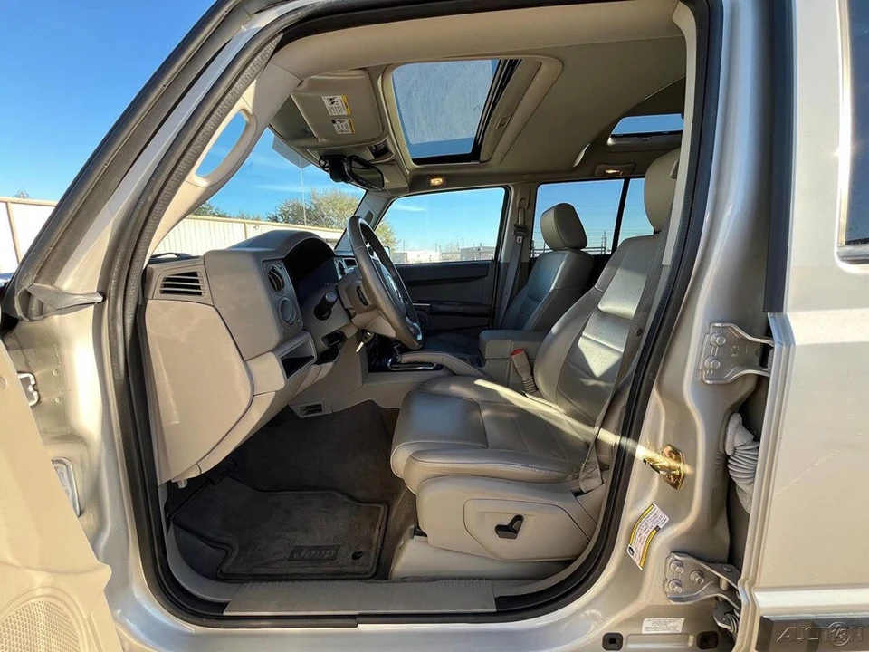 2007 Jeep Commander - Image 13 of 21