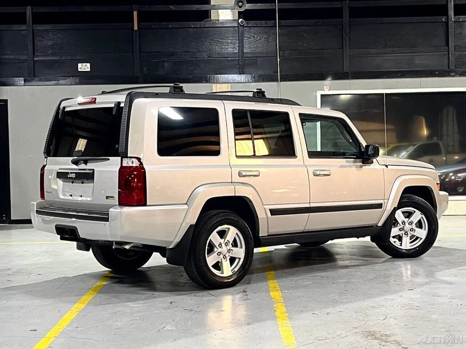 2007 Jeep Commander - Image 11 of 21