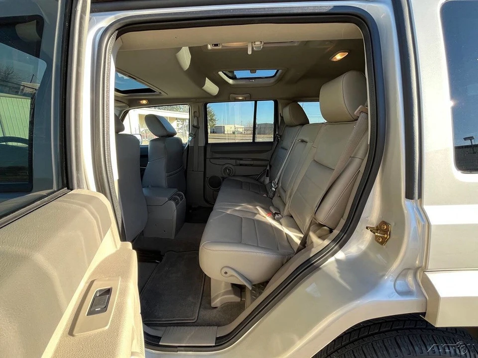 2007 Jeep Commander - Image 15 of 21