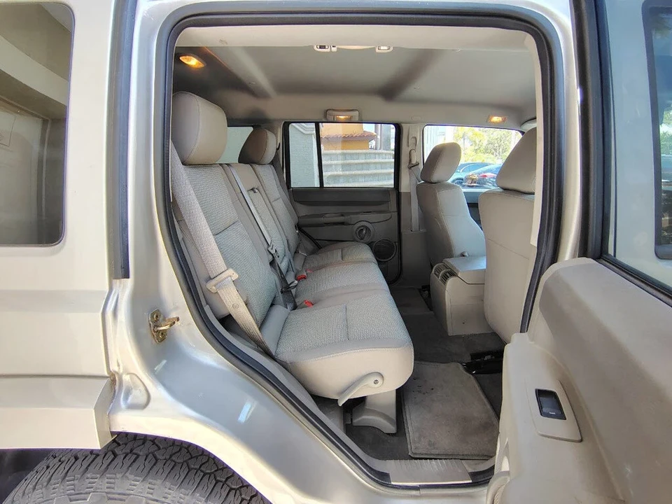 2007 Jeep Commander - Image 10 of 21