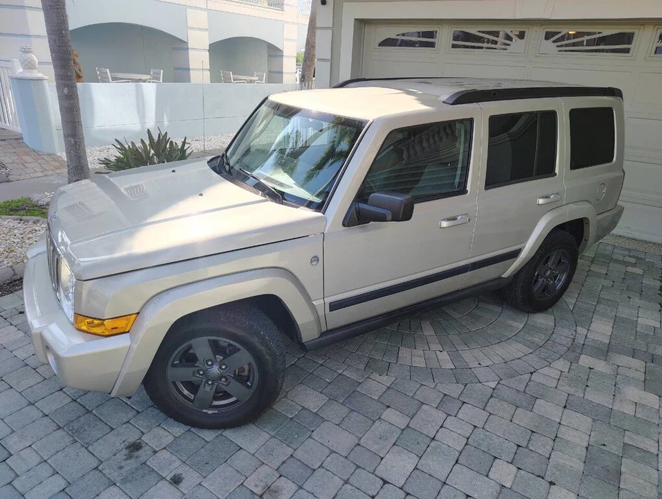 2007 Jeep Commander - Image 4 of 21