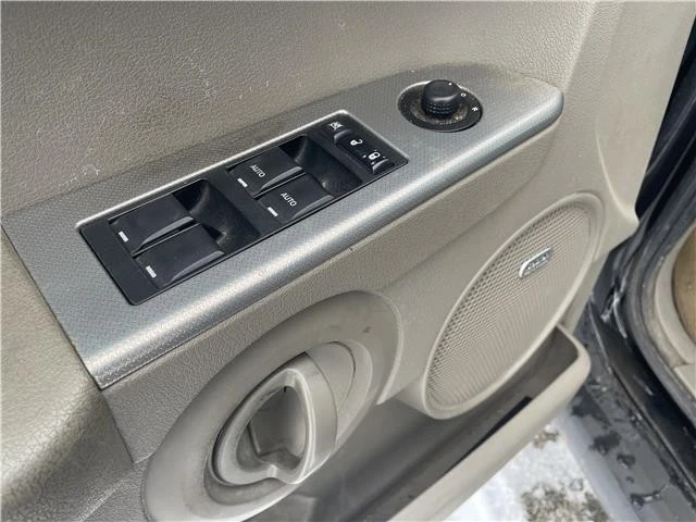 2007 Jeep Commander - Image 21 of 21