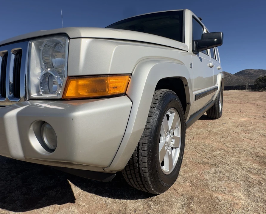2007 Jeep Commander - Image 19 of 31