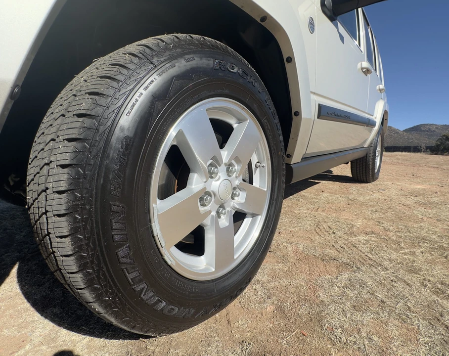 2007 Jeep Commander - Image 21 of 31