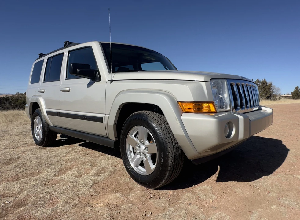 2007 Jeep Commander - Image 2 of 31