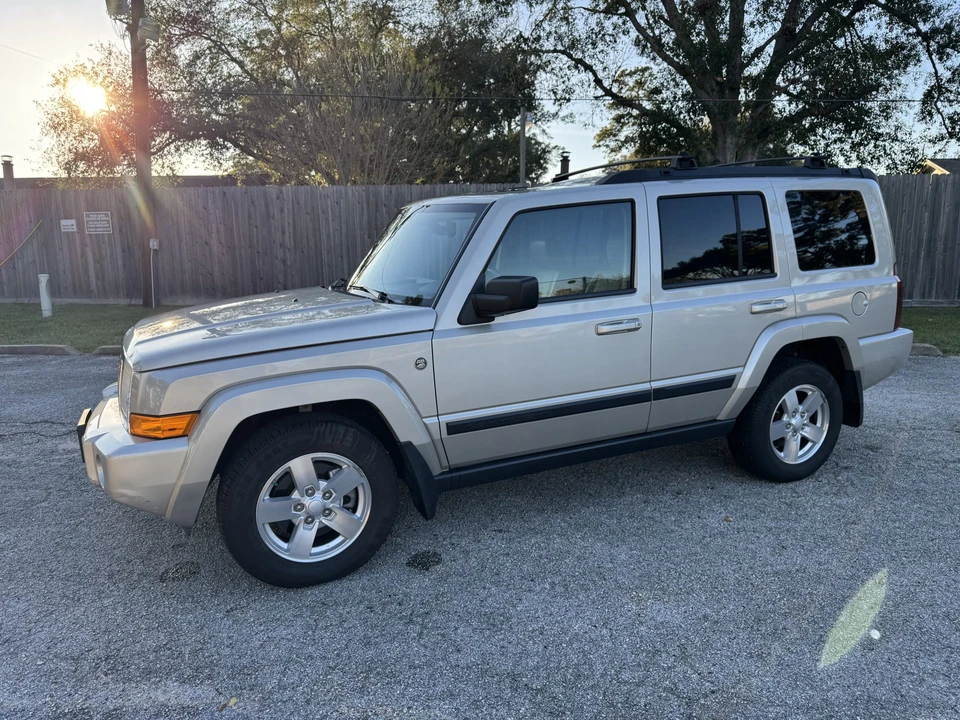 2007 Jeep Commander - Image 7 of 31