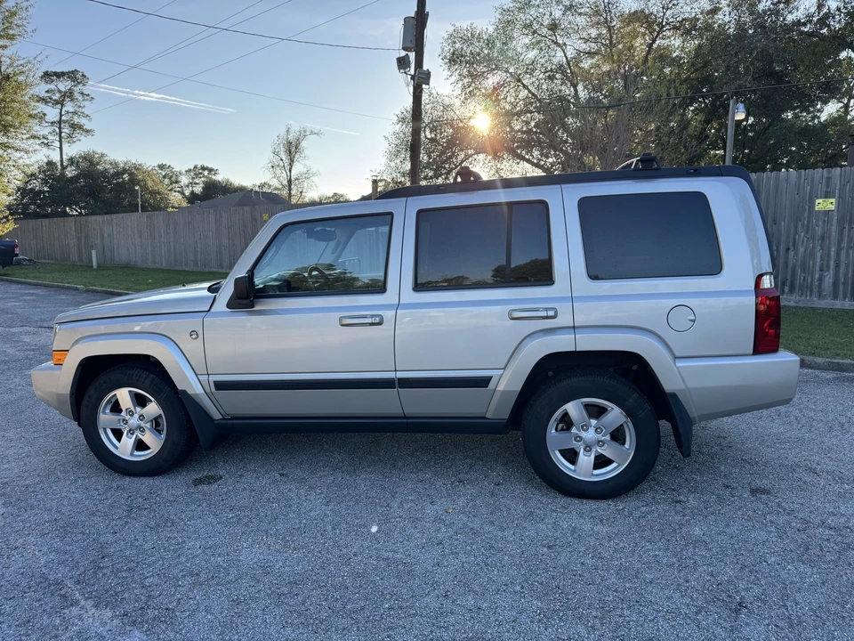 2007 Jeep Commander - Image 9 of 31