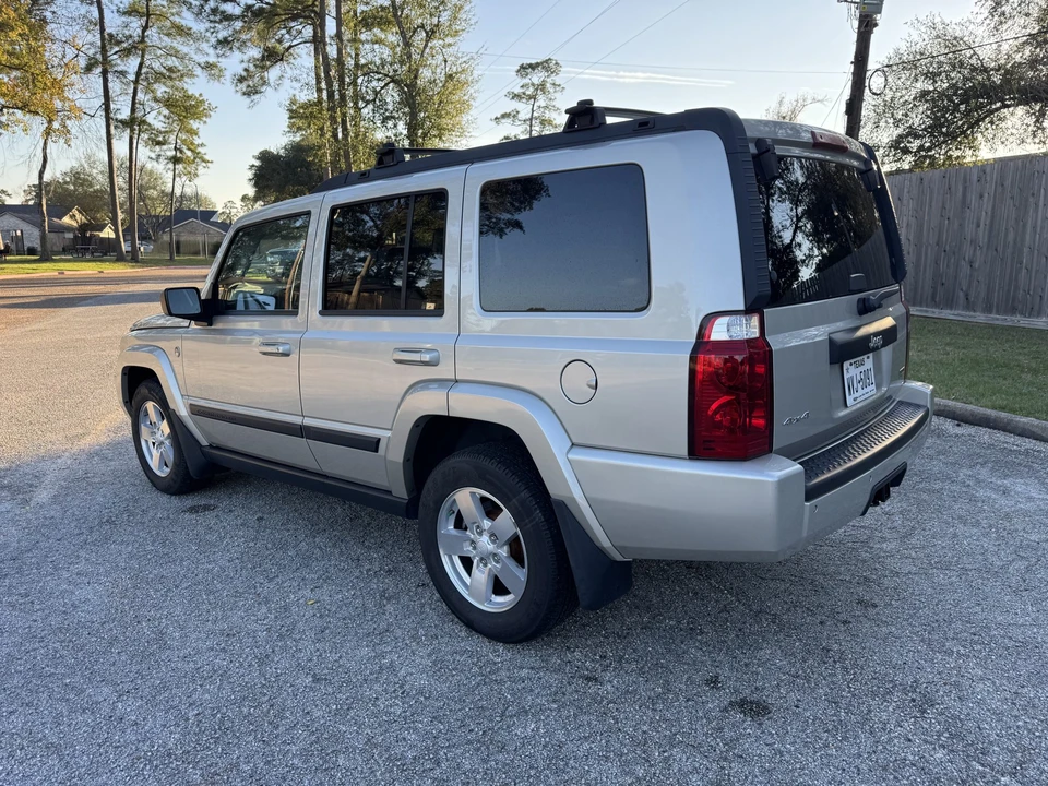 2007 Jeep Commander - Image 11 of 31