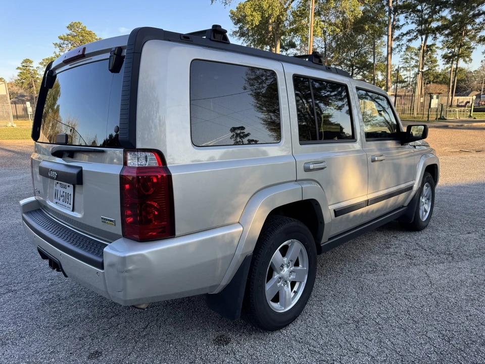 2007 Jeep Commander - Image 18 of 31