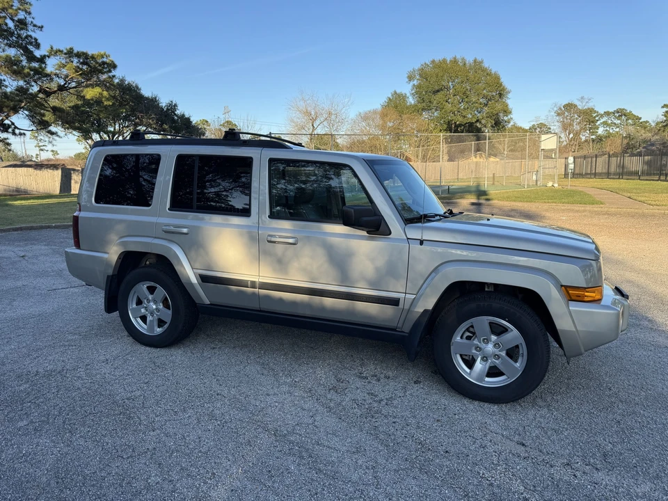 2007 Jeep Commander - Image 22 of 31