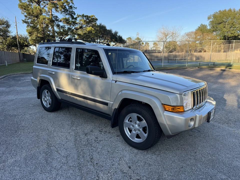 2007 Jeep Commander - Image 23 of 31