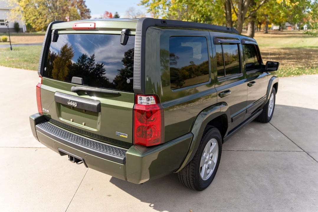 2007 Jeep Commander - Image 23 of 31