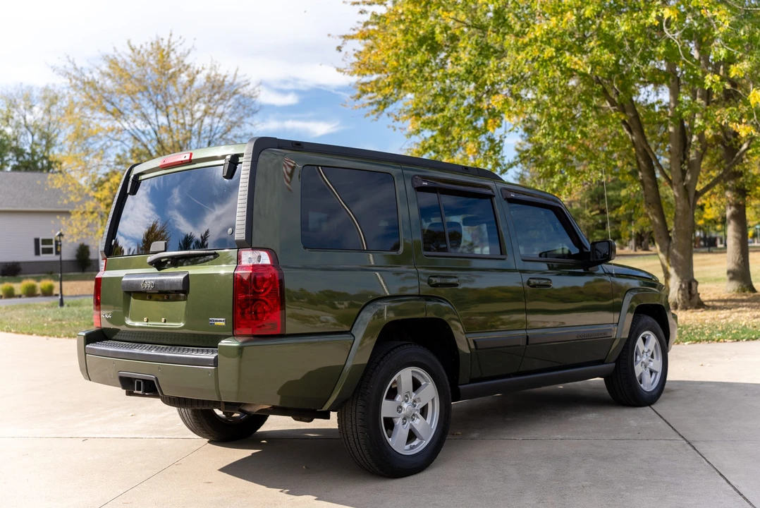 2007 Jeep Commander - Image 25 of 31