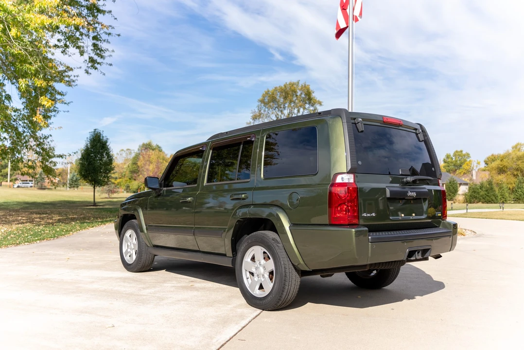 2007 Jeep Commander - Image 10 of 31