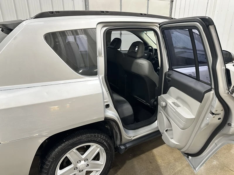 2007 Jeep Compass - Image 15 of 21