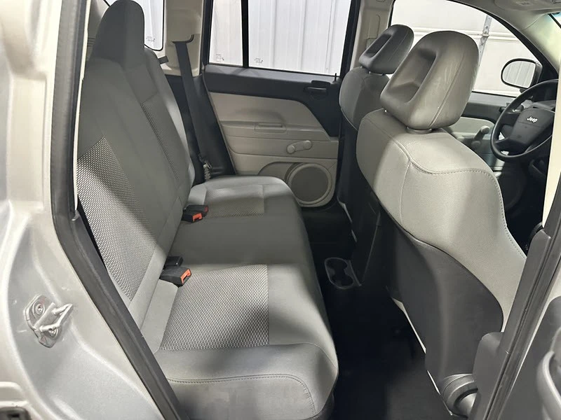 2007 Jeep Compass - Image 16 of 21