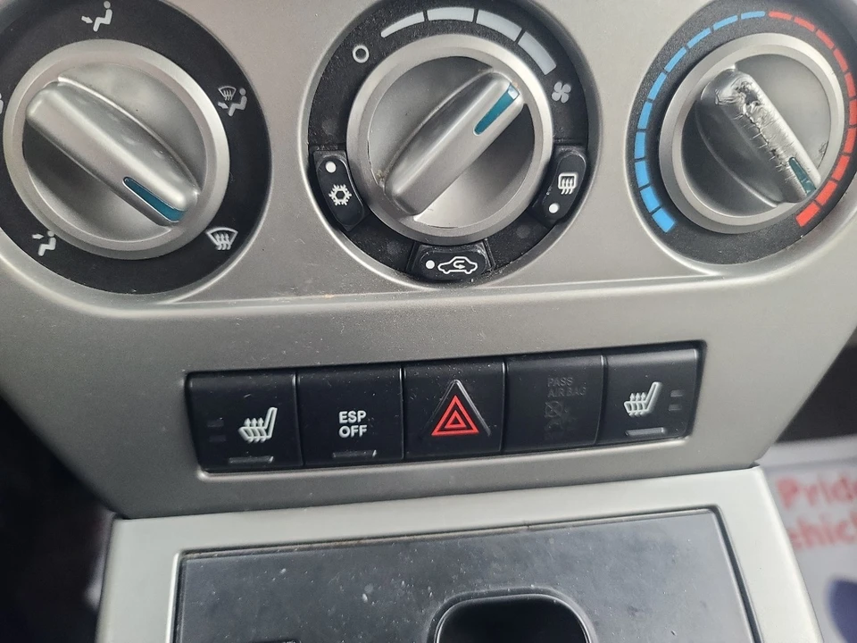 2007 Jeep Compass - Image 18 of 21