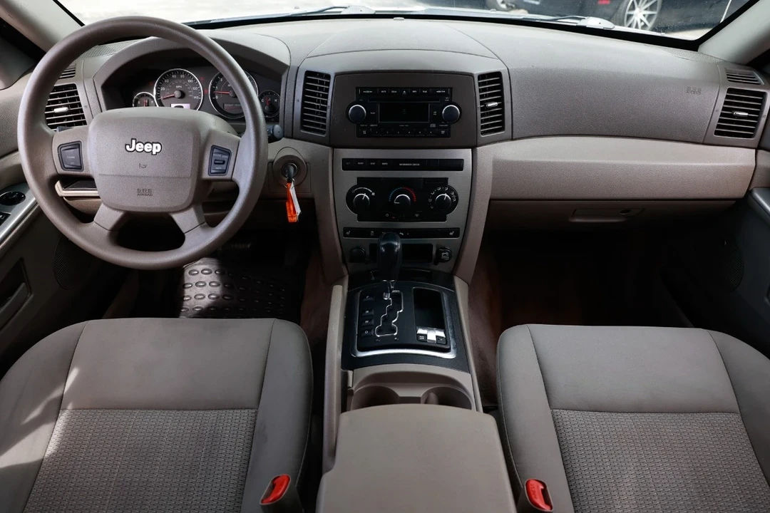 2007 Jeep WK Grand Cherokee - Image 2 of 12