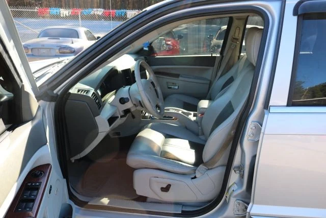 2007 Jeep WK Grand Cherokee - Image 8 of 13