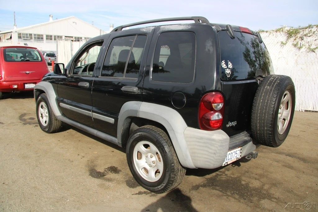 2007 Jeep KJ Liberty - Image 4 of 21