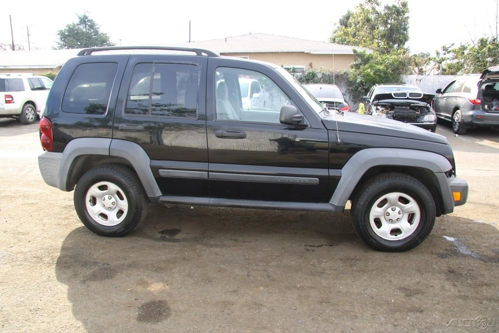 2007 Jeep KJ Liberty - Image 7 of 21