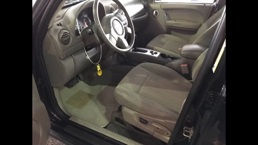 2007 Jeep KJ Liberty - Image 2 of 2