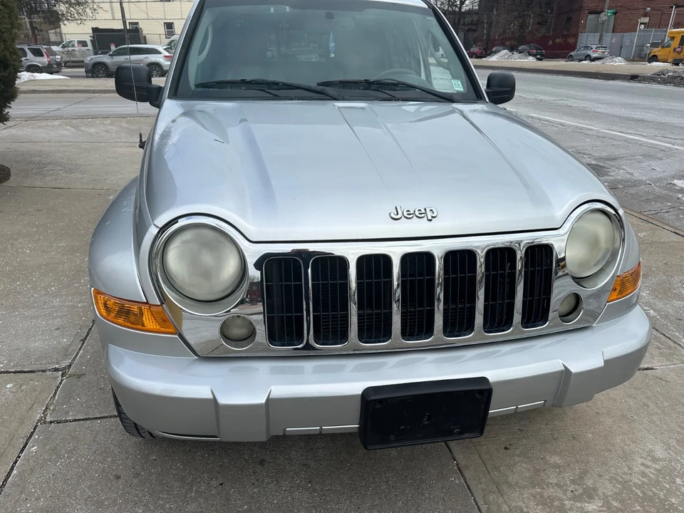 2007 Jeep KJ Liberty - Image 6 of 20