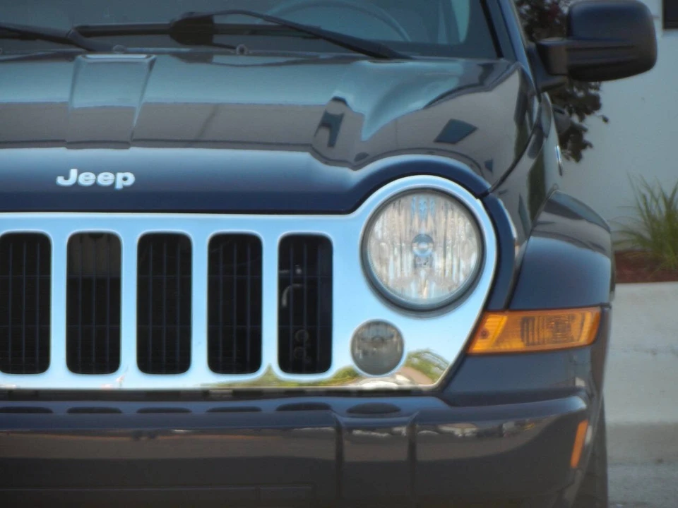 2007 Jeep KJ Liberty - Image 8 of 21