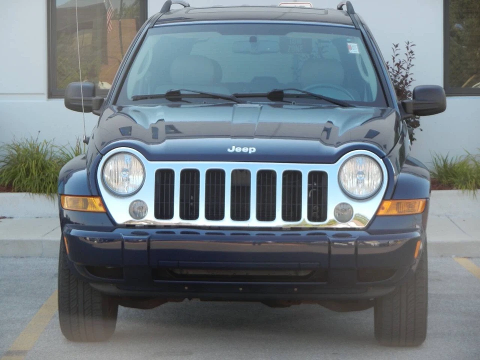 2007 Jeep KJ Liberty - Image 7 of 21