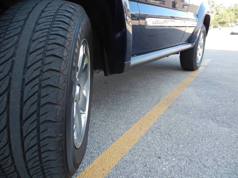 2007 Jeep KJ Liberty - Image 15 of 21