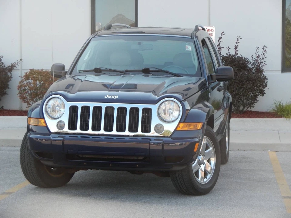 2007 Jeep KJ Liberty - Image 3 of 21