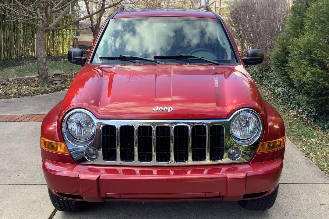 2007 Jeep KJ Liberty - Image 2 of 31