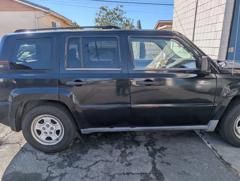 2007 Jeep Patriot - Image 10 of 15