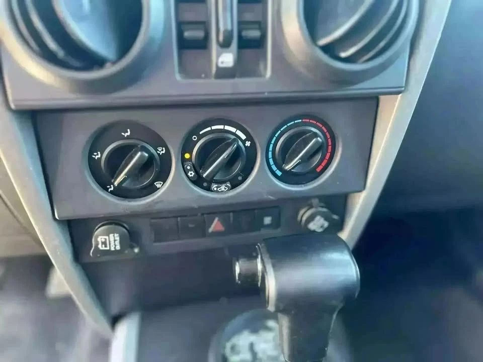 2007 Jeep JK Wrangler - Image 10 of 15