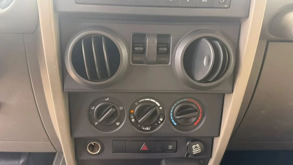 2007 Jeep JK Wrangler - Image 14 of 18