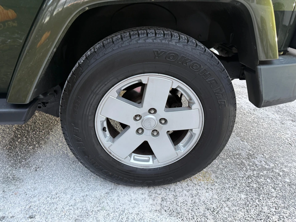 2007 Jeep JK Wrangler - Image 28 of 31