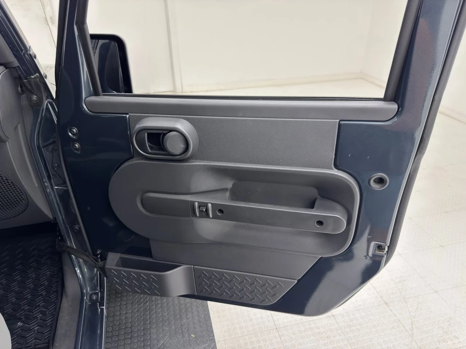 2007 Jeep JK Wrangler - Image 28 of 31