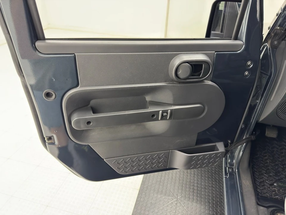 2007 Jeep JK Wrangler - Image 27 of 31